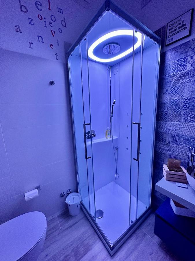 סן בנדטו דל טרנטו Bed Art Relaxing Suite - Appartamento Con Sauna Love Suite Gallery מראה חיצוני תמונה
