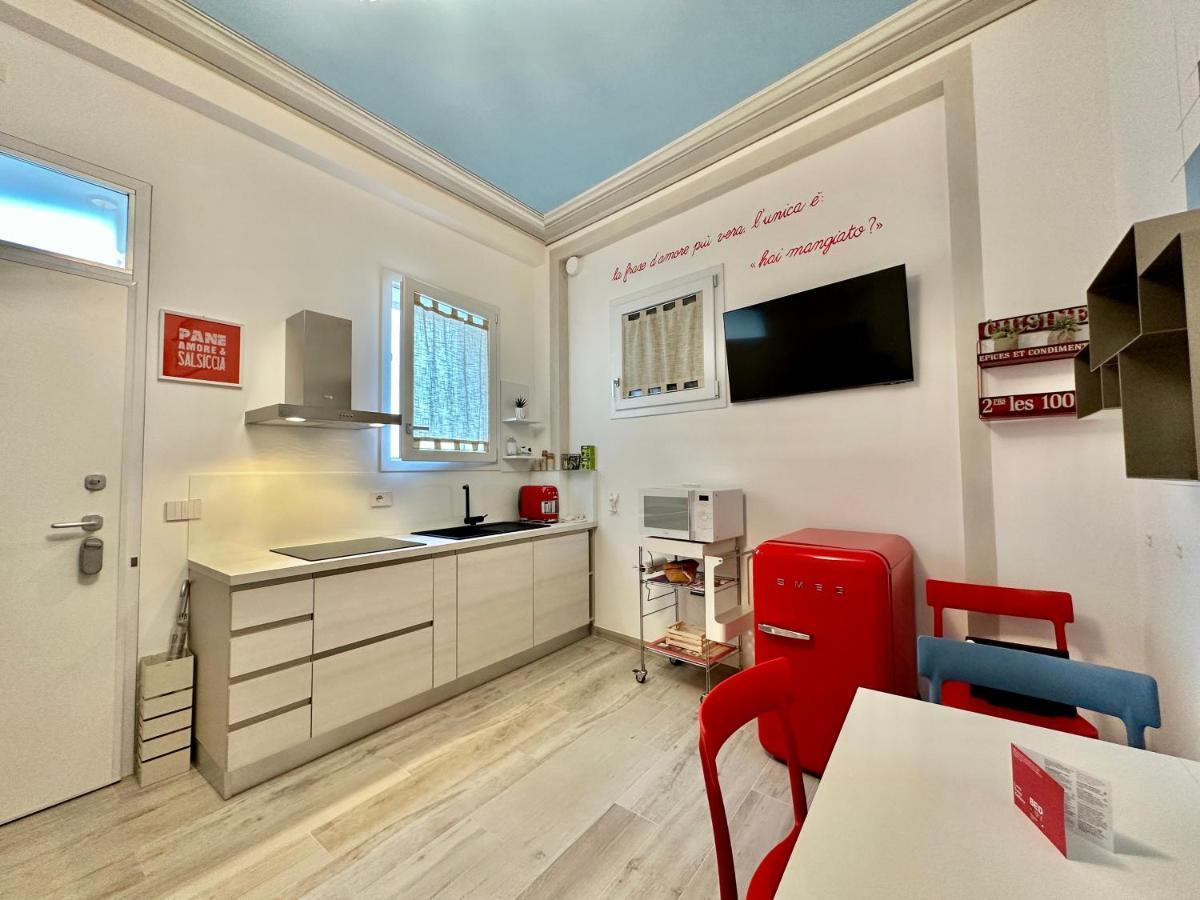 סן בנדטו דל טרנטו Bed Art Relaxing Suite - Appartamento Con Sauna Love Suite Gallery מראה חיצוני תמונה